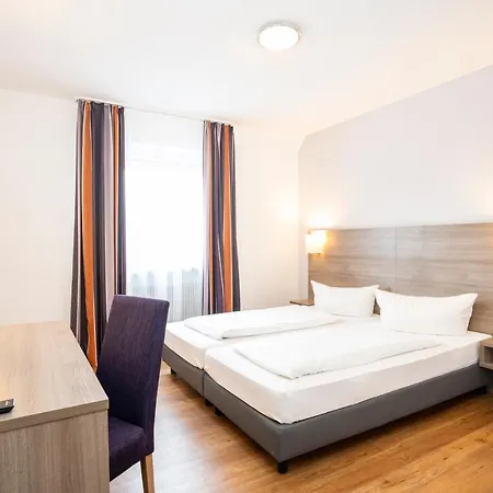 Bamberg Otel Hallstadt