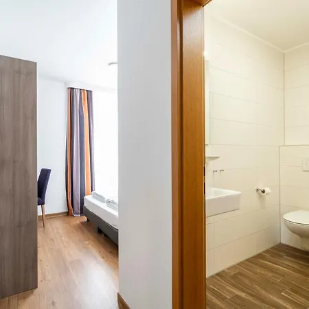 Bamberg 3* Hallstadt